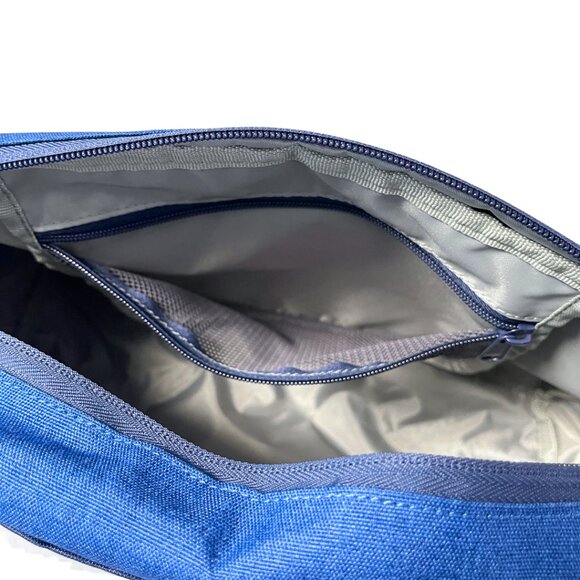 Lands End Everyday Messenger Bag Size 11 x 15 Laptop Inner Outer Pockets Utility - Picture 9 of 16